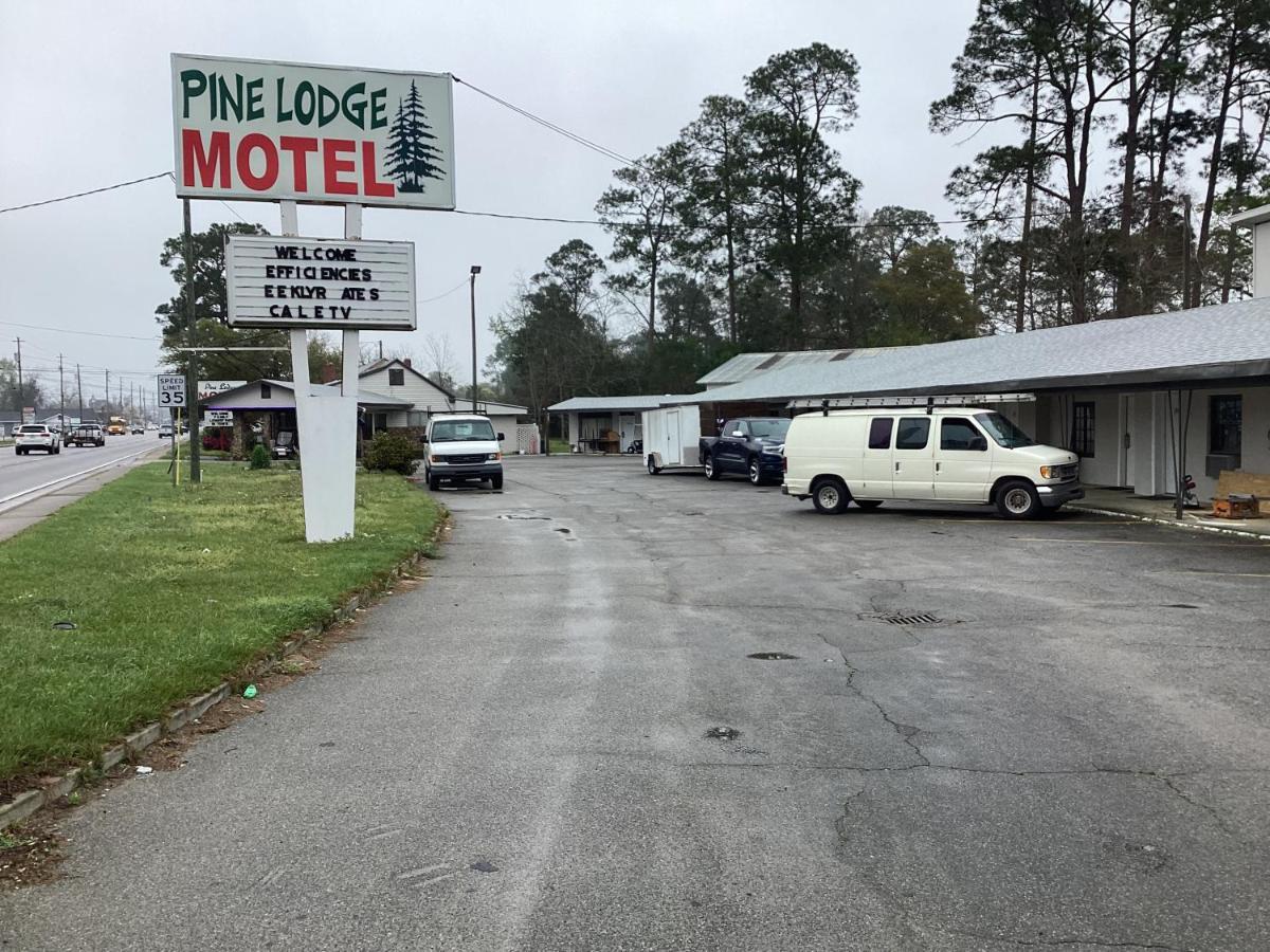Pinelodge Motel Baxley 外观 照片