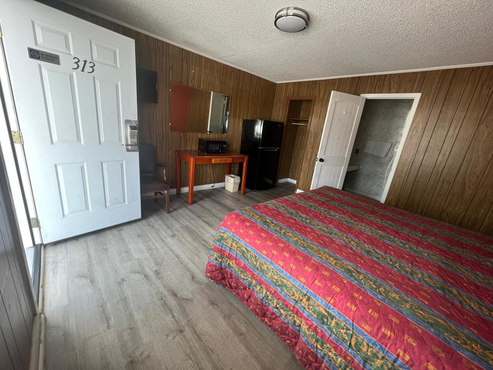 Pinelodge Motel Baxley 外观 照片