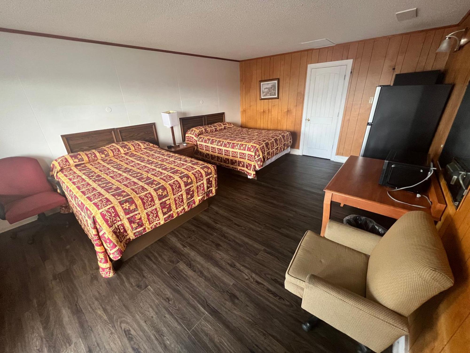 Pinelodge Motel Baxley 外观 照片
